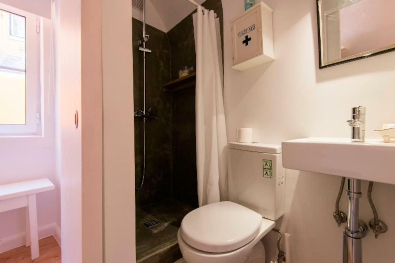 Studio Hideaway With Easy Access To Lisbon Center Extérieur photo